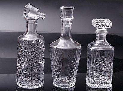 歷史上有使用玻璃制品的記載嗎？